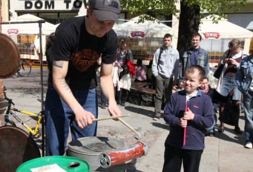  zdjęcie reportażowe z wydarzenia festiwalowego. Kliknij, aby powiększyć zdjęcie