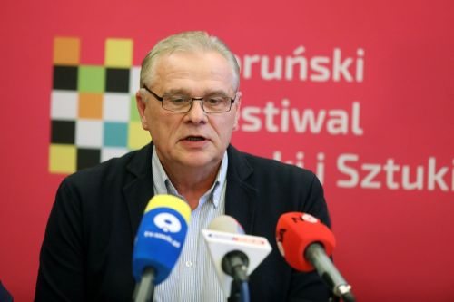 Konferencja prasowa przed 20. edycją Festiwalu (Collegium Maximum UMK, 20.04.2022).  [fot. Andrzej Romański] zdjęcie reportażowe z wydarzenia festiwalowego. Kliknij, aby powiększyć zdjęcie