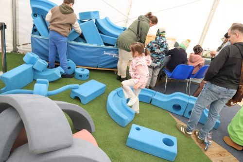 Dzień 3 TFNiS 2026 (26.04.2026).  [fot. Mikołaj Kuras, Andrzej Romański, Adam Zakrzewski] zdjęcie reportażowe z wydarzenia festiwalowego. Kliknij, aby powiększyć zdjęcie