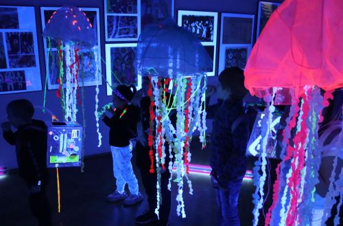 TFNIS 2025 dzień 2 (26.04.2025).  [fot. Mikołaj Kuras, Andrzej Romański, Adam Zakrzewski] zdjęcie reportażowe z wydarzenia festiwalowego. Kliknij, aby powiększyć zdjęcie