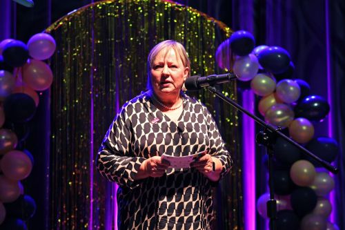 TFNIS 2025 dzień 1 - inauguracja i spektakl muzyczny "Księżniczka Czardasza" w Auli UMK.  [fot. Andrzej Romański] zdjęcie reportażowe z wydarzenia festiwalowego. Kliknij, aby powiększyć zdjęcie