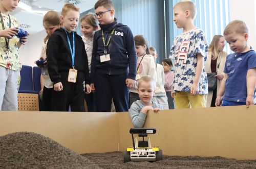 Dzień 4 TFNiS 2026 (27.04.2026).  [fot. Mikołaj Kuras, Andrzej Romański, Adam Zakrzewski] zdjęcie reportażowe z wydarzenia festiwalowego. Kliknij, aby powiększyć zdjęcie
