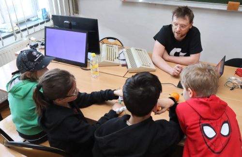 TFNIS 2025 dzień 3 (27.04.2025).  [fot. Mikołaj Kuras, Andrzej Romański, Adam Zakrzewski] zdjęcie reportażowe z wydarzenia festiwalowego. Kliknij, aby powiększyć zdjęcie