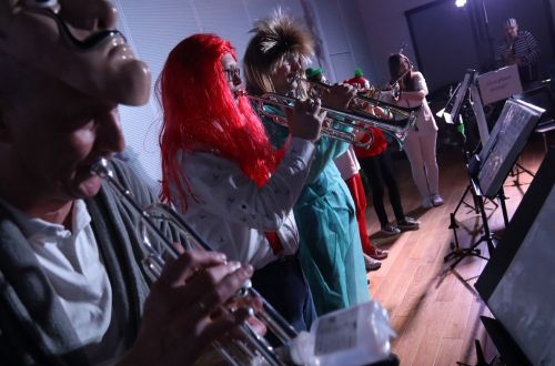 Dzień 2 (23.04.2023, fot. Andrzej Romański, Adam Zakrzewski).  zdjęcie reportażowe z wydarzenia festiwalowego. Kliknij, aby powiększyć zdjęcie