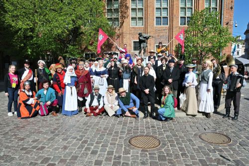 Dzień 2 TFNiS 2026 (25.04.2026).  [fot. Mikołaj Kuras, Andrzej Romański, Adam Zakrzewski] zdjęcie reportażowe z wydarzenia festiwalowego. Kliknij, aby powiększyć zdjęcie