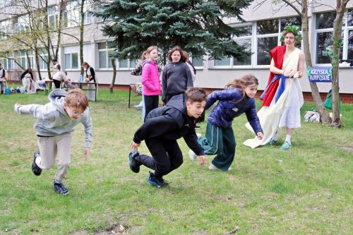 Dzień 4 TFNiS 2026 (27.04.2026).  [fot. Mikołaj Kuras, Andrzej Romański, Adam Zakrzewski] zdjęcie reportażowe z wydarzenia festiwalowego. Kliknij, aby powiększyć zdjęcie