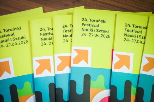 Konferencja prasowa 24. TFNiS 2026 (Biblioteka Uniwersytecka, 9.04.2026).  [fot. Andrzej Romański] zdjęcie reportażowe z wydarzenia festiwalowego. Kliknij, aby powiększyć zdjęcie