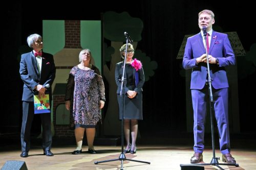 Inauguracja 24. TFNiS oraz spektakl muzyczny "Into The Woods" (Aula UMK, 24.04.2026).  [fot. Andrzej Romański] zdjęcie reportażowe z wydarzenia festiwalowego. Kliknij, aby powiększyć zdjęcie