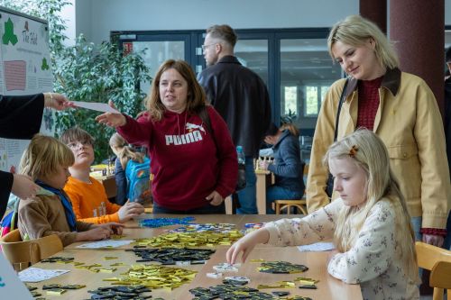 Dzień 2 TFNiS 2026 (25.04.2026).  [fot. Mikołaj Kuras, Andrzej Romański, Adam Zakrzewski] zdjęcie reportażowe z wydarzenia festiwalowego. Kliknij, aby powiększyć zdjęcie