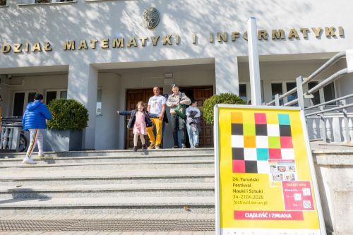 Dzień 2 TFNiS 2026 (25.04.2026).  [fot. Mikołaj Kuras, Andrzej Romański, Adam Zakrzewski] zdjęcie reportażowe z wydarzenia festiwalowego. Kliknij, aby powiększyć zdjęcie
