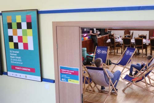 TFNIS 2025 dzień 3 (27.04.2025).  [fot. Mikołaj Kuras, Andrzej Romański, Adam Zakrzewski] zdjęcie reportażowe z wydarzenia festiwalowego. Kliknij, aby powiększyć zdjęcie