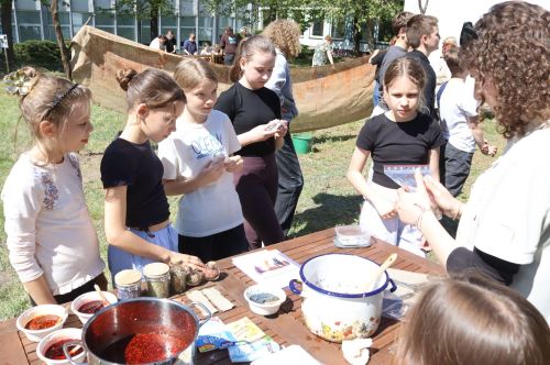 TFNIS 2025 dzień 4 (28.04.2025).  [fot. Mikołaj Kuras, Andrzej Romański, Adam Zakrzewski] zdjęcie reportażowe z wydarzenia festiwalowego. Kliknij, aby powiększyć zdjęcie