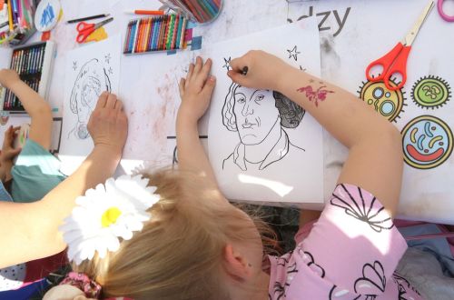 Dzień 2 (23.04.2023, fot. Andrzej Romański, Adam Zakrzewski).  zdjęcie reportażowe z wydarzenia festiwalowego. Kliknij, aby powiększyć zdjęcie