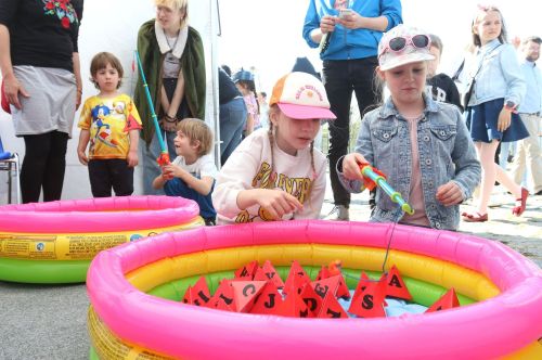 Dzień 2 (23.04.2023, fot. Andrzej Romański, Adam Zakrzewski).  zdjęcie reportażowe z wydarzenia festiwalowego. Kliknij, aby powiększyć zdjęcie