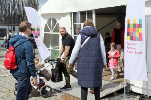 Dzień 3 (24.04.2022).  [fot. Andrzej Romański, Adam Zakrzewski] zdjęcie reportażowe z wydarzenia festiwalowego. Kliknij, aby powiększyć zdjęcie