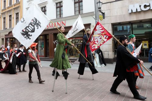  zdjęcie reportażowe z wydarzenia festiwalowego. Kliknij, aby powiększyć zdjęcie