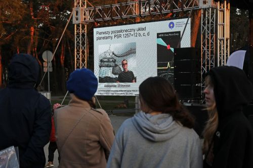 TFNiS 2022 - dzień 1 (22.04.2022).  [fot. Andrzej Romański i Adam Zakrzewski] zdjęcie reportażowe z wydarzenia festiwalowego. Kliknij, aby powiększyć zdjęcie
