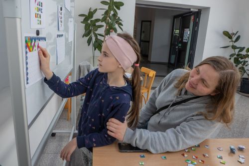 TFNIS 2025 dzień 2 (26.04.2025).  [fot. Mikołaj Kuras, Andrzej Romański, Adam Zakrzewski] zdjęcie reportażowe z wydarzenia festiwalowego. Kliknij, aby powiększyć zdjęcie