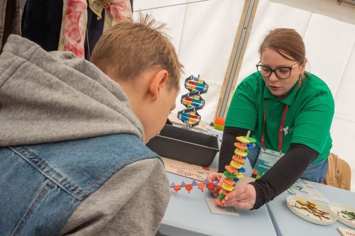 TFNIS 2025 dzień 3 (27.04.2025).  [fot. Mikołaj Kuras, Andrzej Romański, Adam Zakrzewski] zdjęcie reportażowe z wydarzenia festiwalowego. Kliknij, aby powiększyć zdjęcie