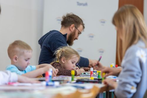 Dzień 3 TFNiS 2026 (26.04.2026).  [fot. Mikołaj Kuras, Andrzej Romański, Adam Zakrzewski] zdjęcie reportażowe z wydarzenia festiwalowego. Kliknij, aby powiększyć zdjęcie