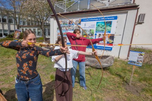 Dzień 4 TFNiS 2026 (27.04.2026).  [fot. Mikołaj Kuras, Andrzej Romański, Adam Zakrzewski] zdjęcie reportażowe z wydarzenia festiwalowego. Kliknij, aby powiększyć zdjęcie