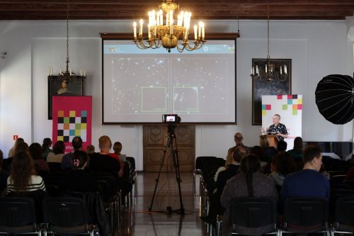 TFNIS 2025 dzień 2 (26.04.2025).  [fot. Mikołaj Kuras, Andrzej Romański, Adam Zakrzewski] zdjęcie reportażowe z wydarzenia festiwalowego. Kliknij, aby powiększyć zdjęcie