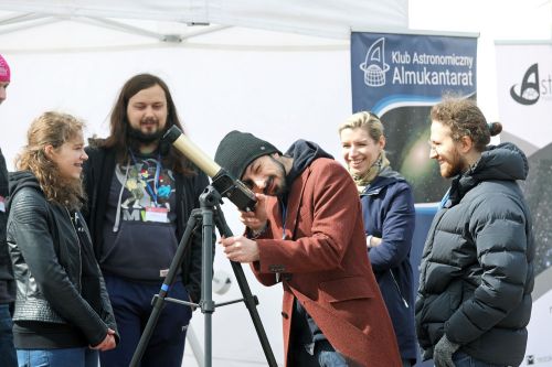 TFNiS 2022 - dzień 1 (22.04.2022).  [fot. Andrzej Romański i Adam Zakrzewski] zdjęcie reportażowe z wydarzenia festiwalowego. Kliknij, aby powiększyć zdjęcie