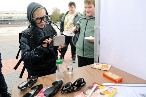 TFNiS 2022 - dzień 1 (22.04.2022).  [fot. Andrzej Romański i Adam Zakrzewski] zdjęcie reportażowe z wydarzenia festiwalowego. Kliknij, aby powiększyć zdjęcie