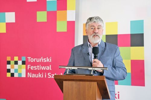Dzień 2 TFNiS 2026 (25.04.2026).  [fot. Mikołaj Kuras, Andrzej Romański, Adam Zakrzewski] zdjęcie reportażowe z wydarzenia festiwalowego. Kliknij, aby powiększyć zdjęcie