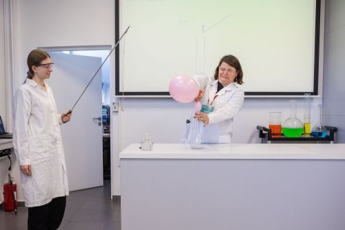 TFNIS 2025 dzień 4 (28.04.2025).  [fot. Mikołaj Kuras, Andrzej Romański, Adam Zakrzewski] zdjęcie reportażowe z wydarzenia festiwalowego. Kliknij, aby powiększyć zdjęcie