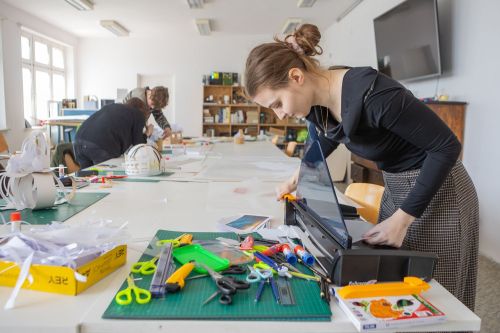 TFNIS 2025 dzień 3 (27.04.2025).  [fot. Mikołaj Kuras, Andrzej Romański, Adam Zakrzewski] zdjęcie reportażowe z wydarzenia festiwalowego. Kliknij, aby powiększyć zdjęcie