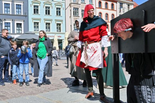 Dzień 2 TFNiS 2026 (25.04.2026).  [fot. Mikołaj Kuras, Andrzej Romański, Adam Zakrzewski] zdjęcie reportażowe z wydarzenia festiwalowego. Kliknij, aby powiększyć zdjęcie
