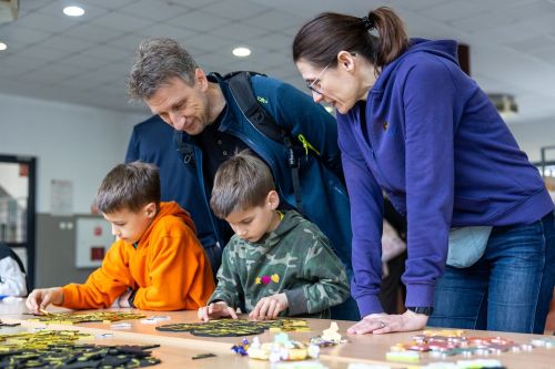 Dzień 2 TFNiS 2026 (25.04.2026).  [fot. Mikołaj Kuras, Andrzej Romański, Adam Zakrzewski] zdjęcie reportażowe z wydarzenia festiwalowego. Kliknij, aby powiększyć zdjęcie