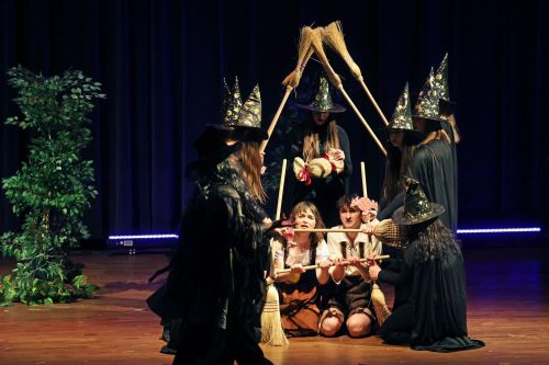 TFNIS 2025 dzień 4 (28.04.2025).  [fot. Mikołaj Kuras, Andrzej Romański, Adam Zakrzewski] zdjęcie reportażowe z wydarzenia festiwalowego. Kliknij, aby powiększyć zdjęcie