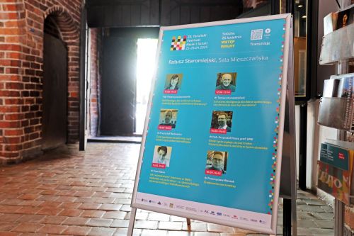 TFNIS 2025 dzień 2 (26.04.2025).  [fot. Mikołaj Kuras, Andrzej Romański, Adam Zakrzewski] zdjęcie reportażowe z wydarzenia festiwalowego. Kliknij, aby powiększyć zdjęcie