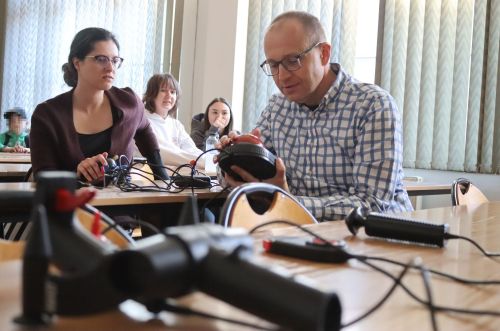 TFNIS 2025 dzień 3 (27.04.2025).  [fot. Mikołaj Kuras, Andrzej Romański, Adam Zakrzewski] zdjęcie reportażowe z wydarzenia festiwalowego. Kliknij, aby powiększyć zdjęcie