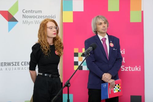 Konferencja prasowa 21. TFNiS (18.04.2023, Collegium Maximum UMK).  [fot. Andrzej Romański] zdjęcie reportażowe z wydarzenia festiwalowego. Kliknij, aby powiększyć zdjęcie
