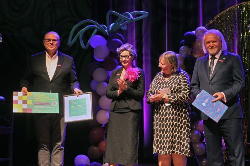 TFNIS 2025 dzień 1 - inauguracja i spektakl muzyczny "Księżniczka Czardasza" w Auli UMK.  [fot. Andrzej Romański] zdjęcie reportażowe z wydarzenia festiwalowego. Kliknij, aby powiększyć zdjęcie
