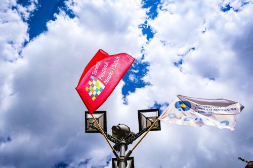Festiwal widoczny w mieście! (24.04.2026).  [fot. Andrzej Romański] zdjęcie reportażowe z wydarzenia festiwalowego. Kliknij, aby powiększyć zdjęcie