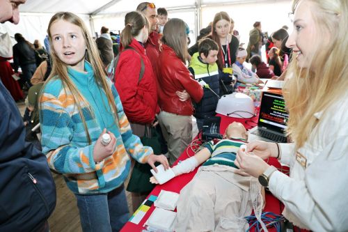 Dzień 2 TFNiS 2026 (25.04.2026).  [fot. Mikołaj Kuras, Andrzej Romański, Adam Zakrzewski] zdjęcie reportażowe z wydarzenia festiwalowego. Kliknij, aby powiększyć zdjęcie