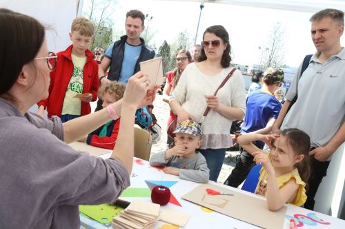 Dzień 2 (23.04.2023, fot. Andrzej Romański, Adam Zakrzewski).  zdjęcie reportażowe z wydarzenia festiwalowego. Kliknij, aby powiększyć zdjęcie