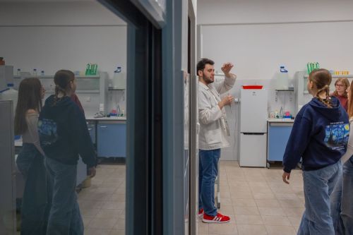 Dzień 4 TFNiS 2026 (27.04.2026).  [fot. Mikołaj Kuras, Andrzej Romański, Adam Zakrzewski] zdjęcie reportażowe z wydarzenia festiwalowego. Kliknij, aby powiększyć zdjęcie