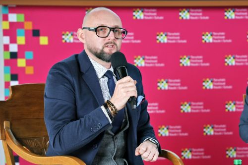 Dzień 2 TFNiS 2026 (25.04.2026).  [fot. Mikołaj Kuras, Andrzej Romański, Adam Zakrzewski] zdjęcie reportażowe z wydarzenia festiwalowego. Kliknij, aby powiększyć zdjęcie