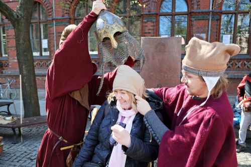 Dzień 2 TFNiS 2026 (25.04.2026).  [fot. Mikołaj Kuras, Andrzej Romański, Adam Zakrzewski] zdjęcie reportażowe z wydarzenia festiwalowego. Kliknij, aby powiększyć zdjęcie