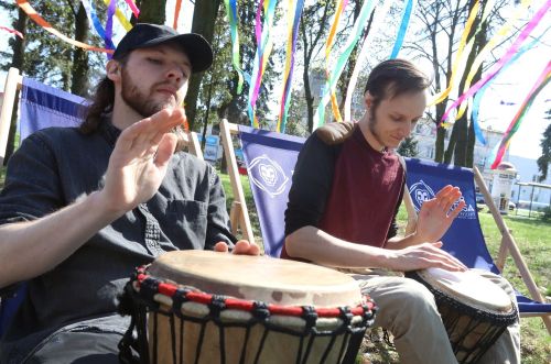 TFNiS dzień 1 (22.04.2023, fot. Andrzej Romański, Adam Zakrzewski).  zdjęcie reportażowe z wydarzenia festiwalowego. Kliknij, aby powiększyć zdjęcie