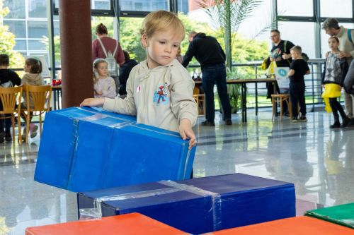 Dzień 2 TFNiS 2026 (25.04.2026).  [fot. Mikołaj Kuras, Andrzej Romański, Adam Zakrzewski] zdjęcie reportażowe z wydarzenia festiwalowego. Kliknij, aby powiększyć zdjęcie