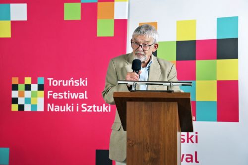 Dzień 3 TFNiS 2026 (26.04.2026).  [fot. Mikołaj Kuras, Andrzej Romański, Adam Zakrzewski] zdjęcie reportażowe z wydarzenia festiwalowego. Kliknij, aby powiększyć zdjęcie