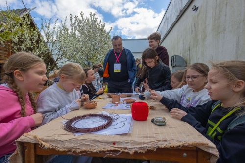 Dzień 4 TFNiS 2026 (27.04.2026).  [fot. Mikołaj Kuras, Andrzej Romański, Adam Zakrzewski] zdjęcie reportażowe z wydarzenia festiwalowego. Kliknij, aby powiększyć zdjęcie