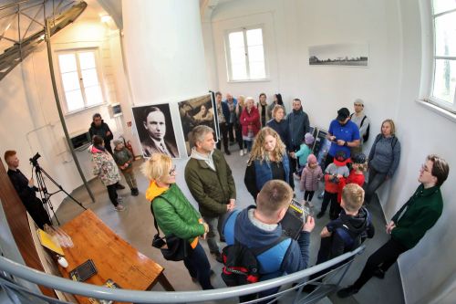 Dzień 2 (23.04.2023, fot. Andrzej Romański, Adam Zakrzewski).  zdjęcie reportażowe z wydarzenia festiwalowego. Kliknij, aby powiększyć zdjęcie