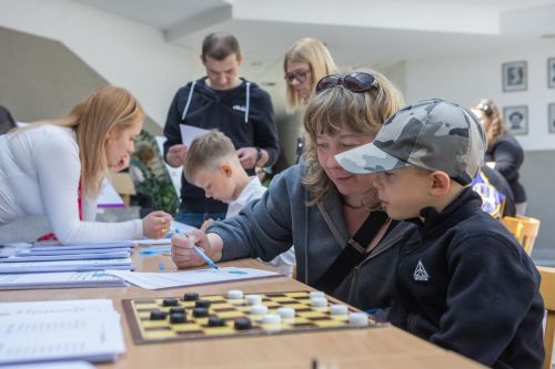 TFNIS 2025 dzień 2 (26.04.2025).  [fot. Mikołaj Kuras, Andrzej Romański, Adam Zakrzewski] zdjęcie reportażowe z wydarzenia festiwalowego. Kliknij, aby powiększyć zdjęcie